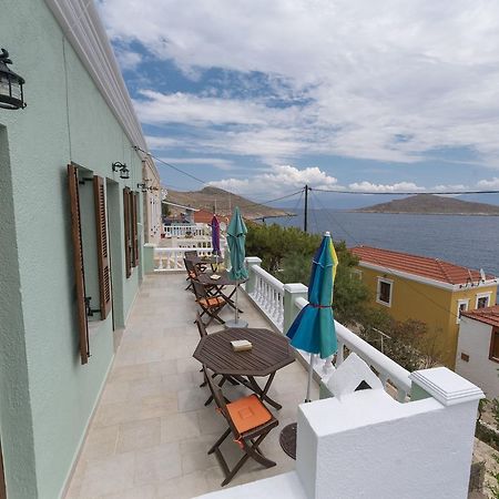 Roulas Apartments Chalki Town Екстер'єр фото