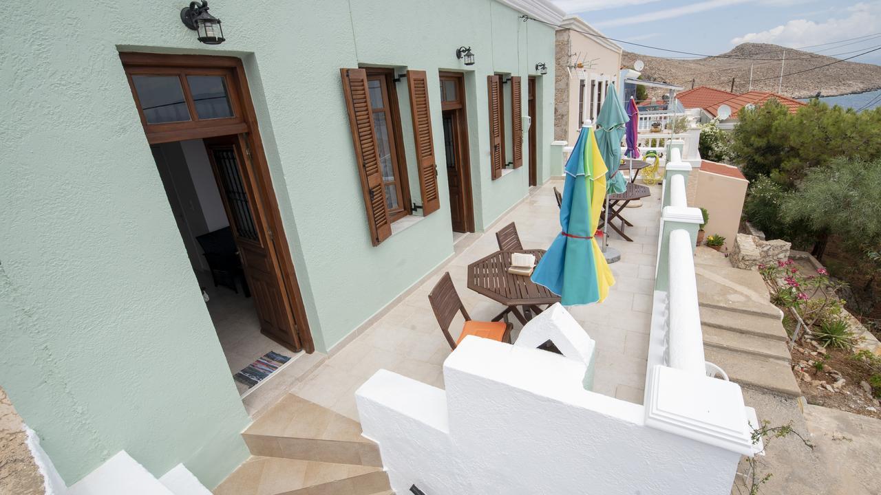 Roulas Apartments Chalki Town Екстер'єр фото