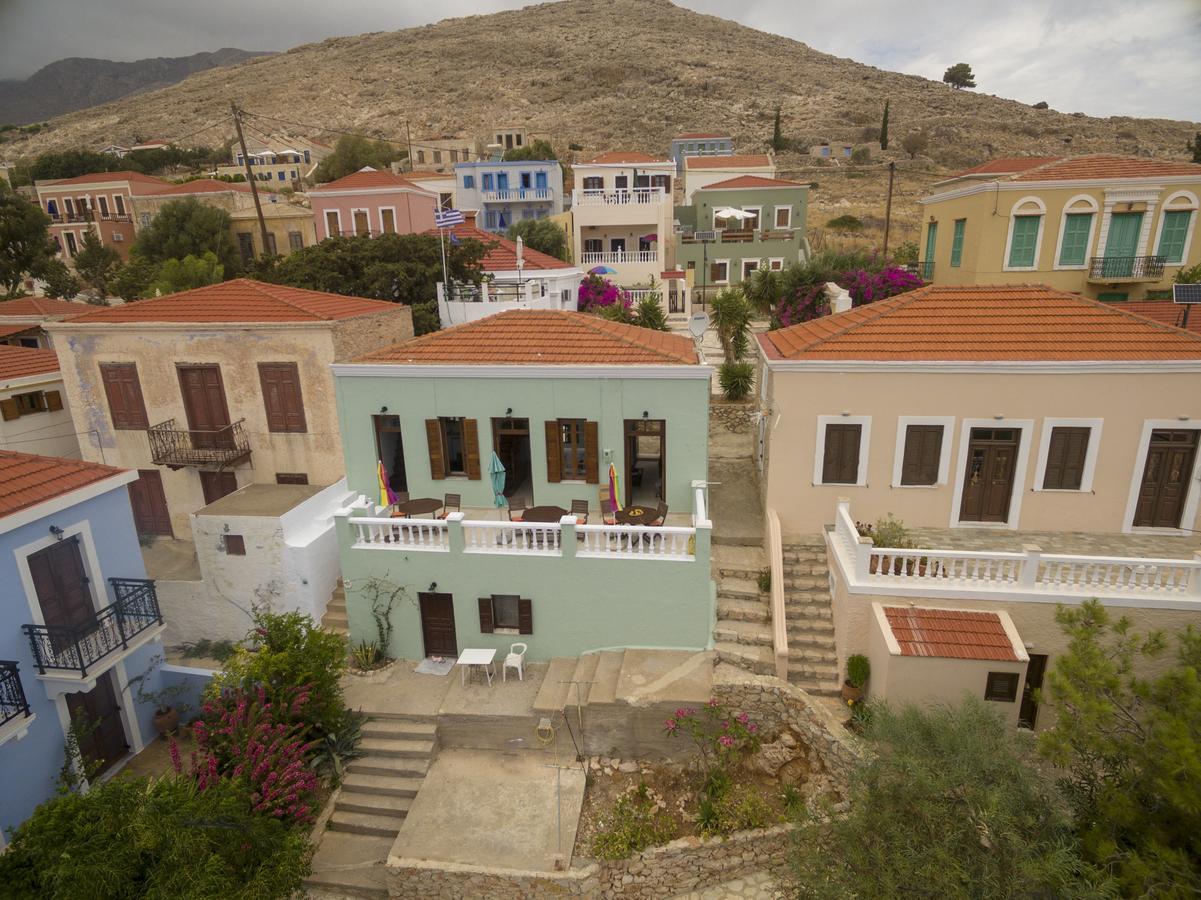 Roulas Apartments Chalki Town Екстер'єр фото