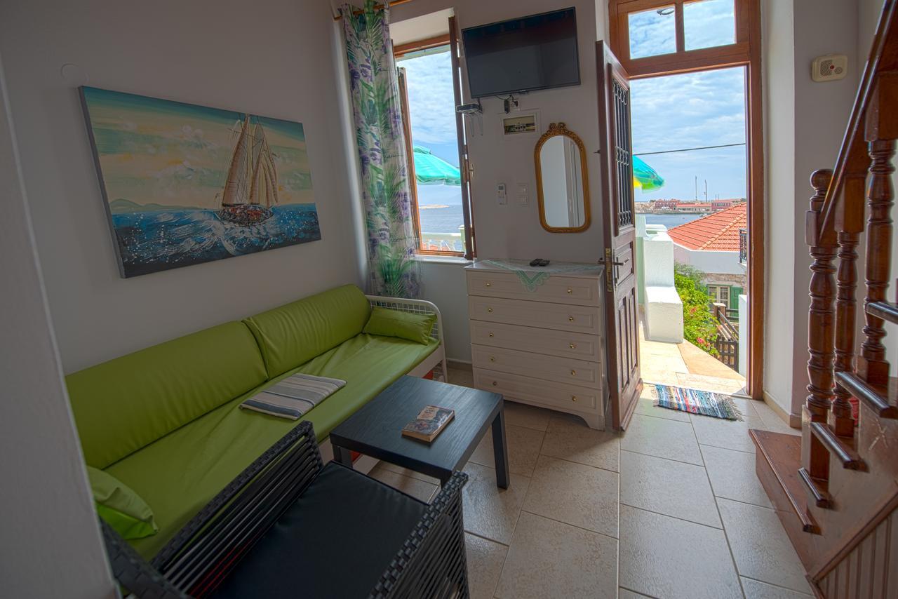 Roulas Apartments Chalki Town Екстер'єр фото